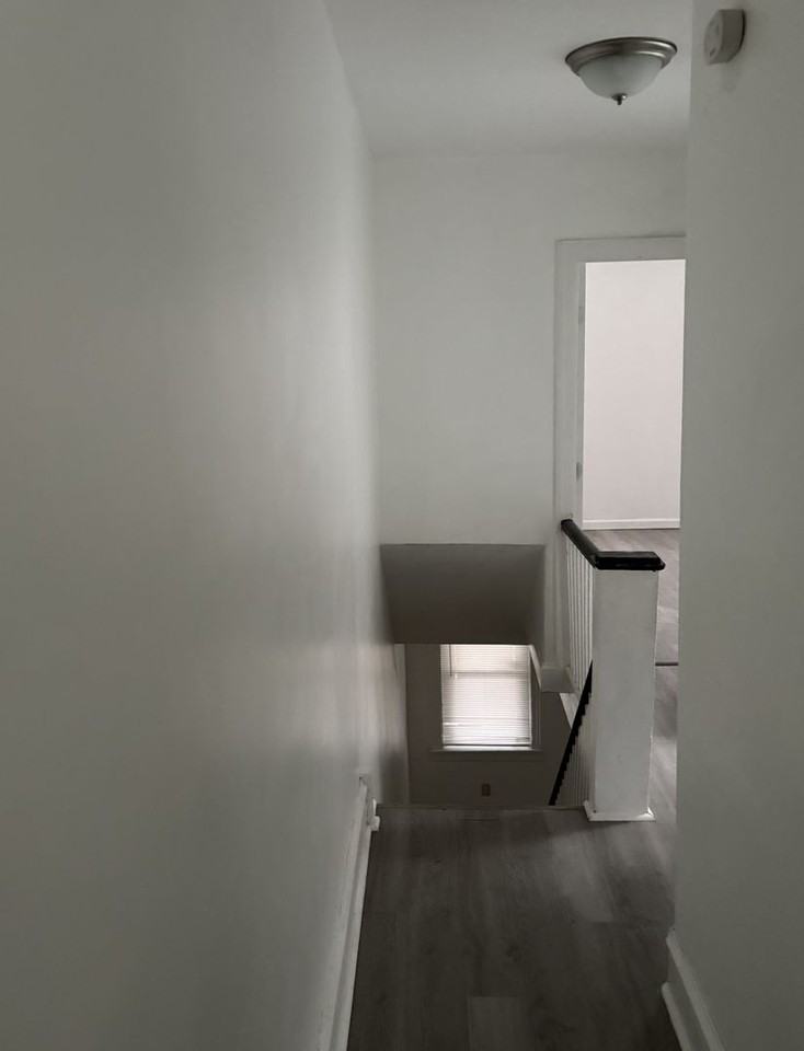 6380 Marsden St - Photo 7 of 9