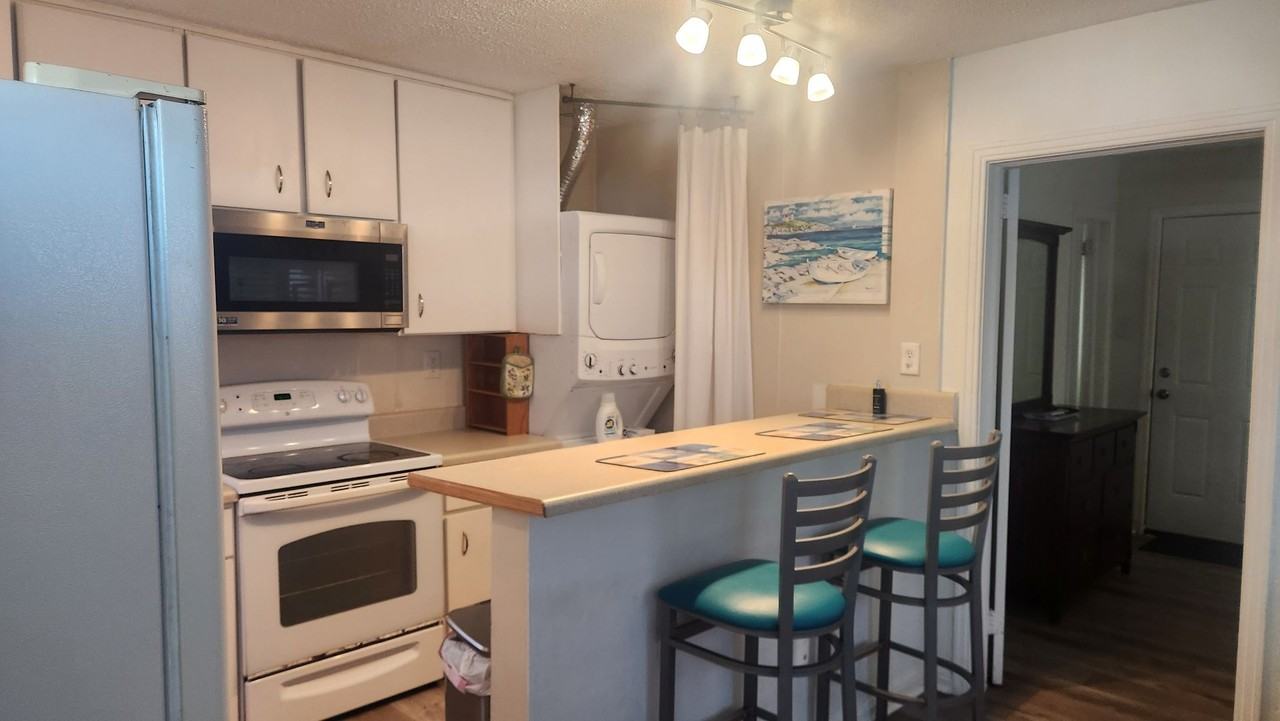 3 Byron Ellinor Dr - Photo 4 of 9