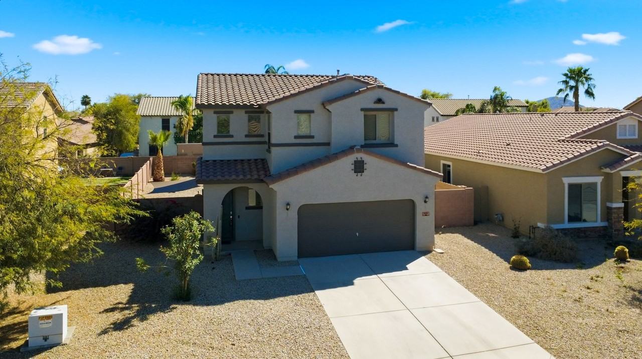 999 W Ayrshire Trl - Photo 3 of 50