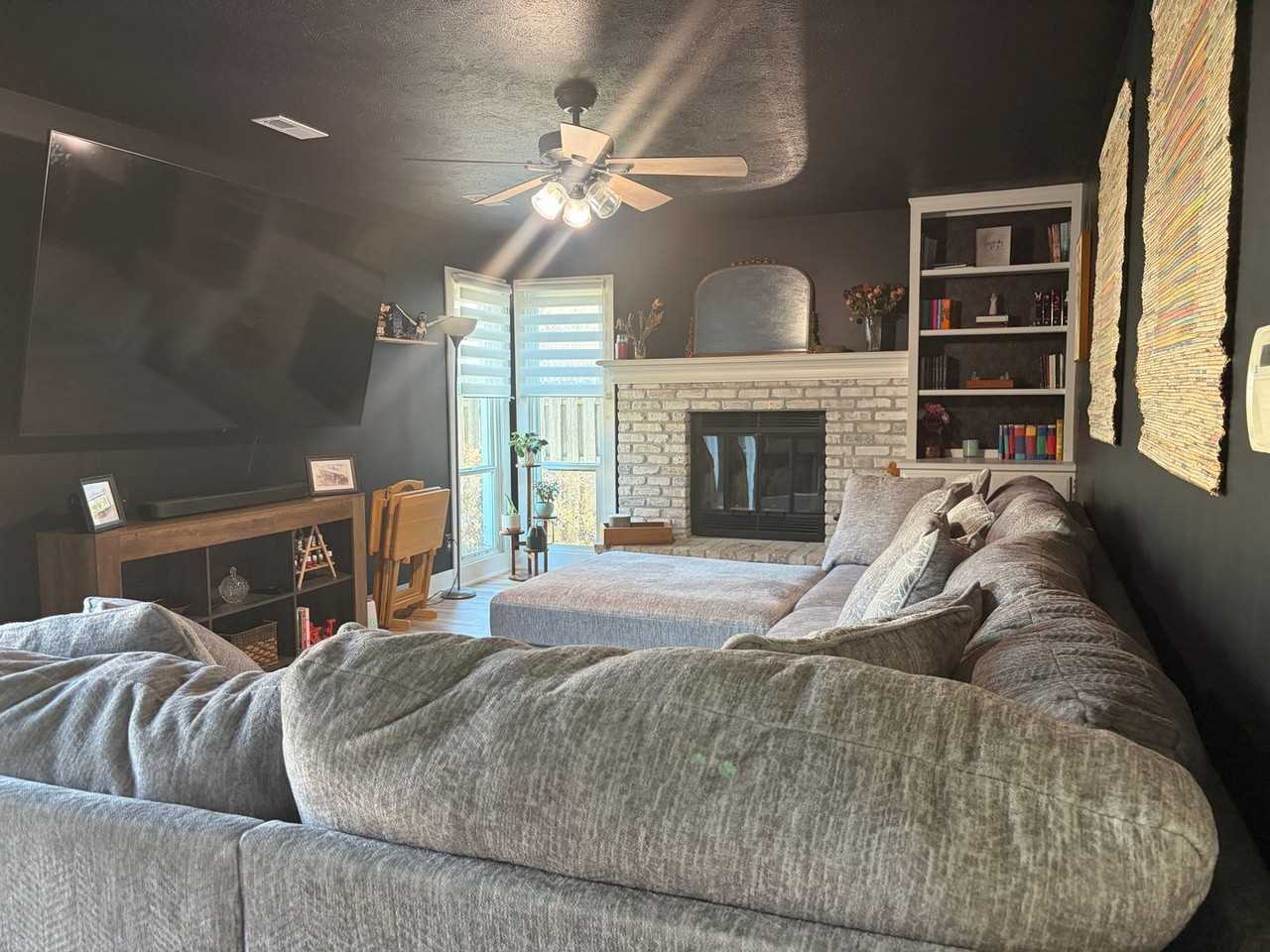 14122 Margo St - Photo 4 of 22