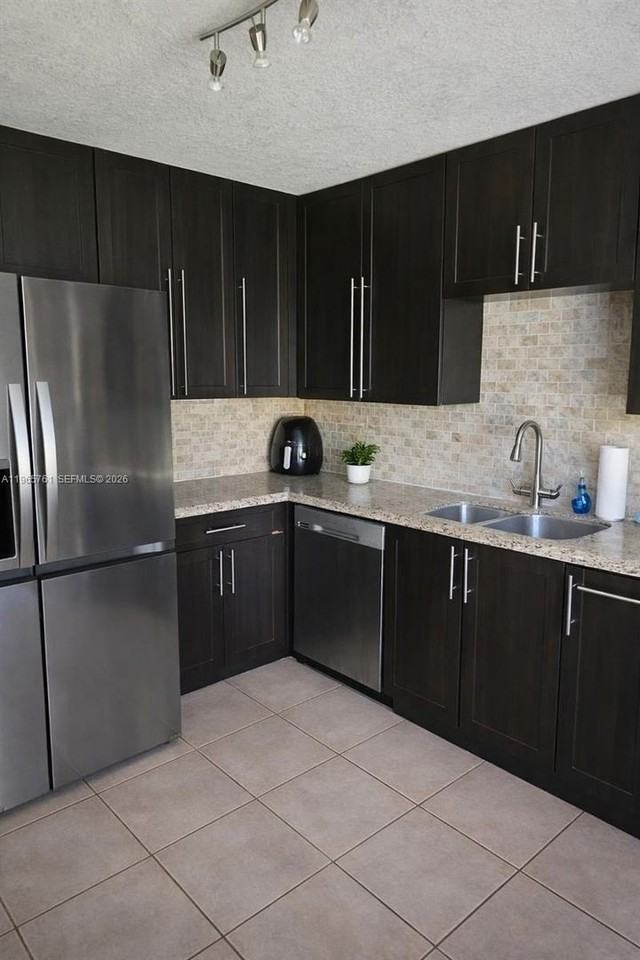 7509 Sw 26th Ct #5 - Photo 2 of 3