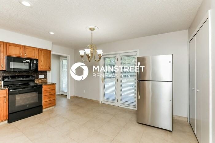 1036 Aaron Dr - Photo 5 of 16