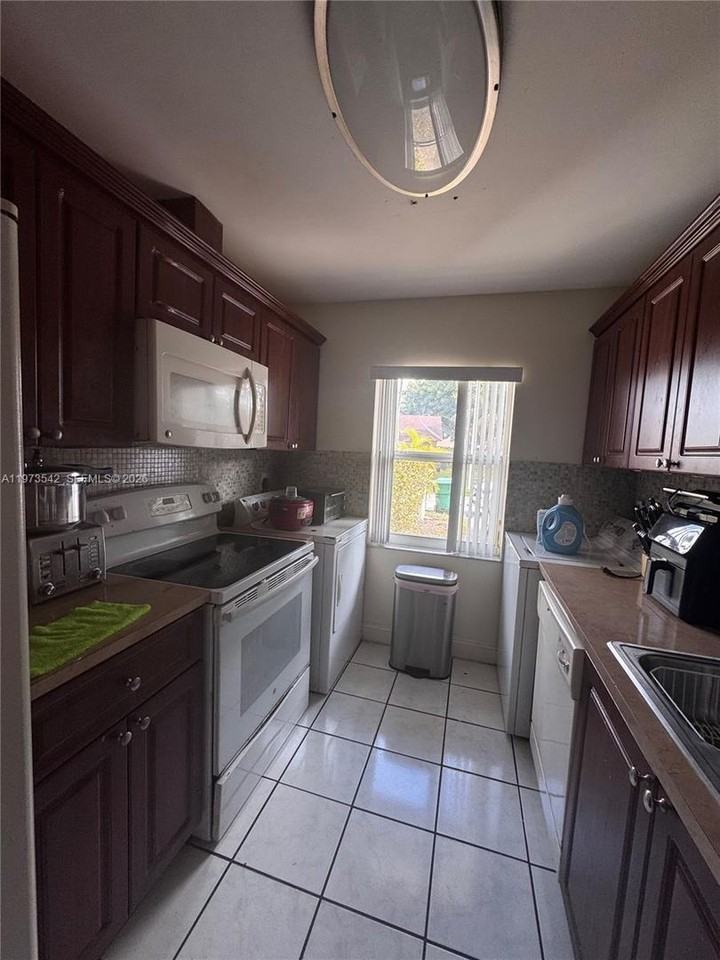 5252 Sw 139th Pl