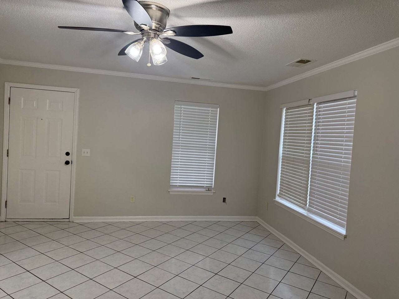 705 Borders Ter - Photo 6 of 12