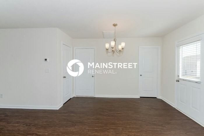 2329 Bee Hive Dr - Photo 4 of 17