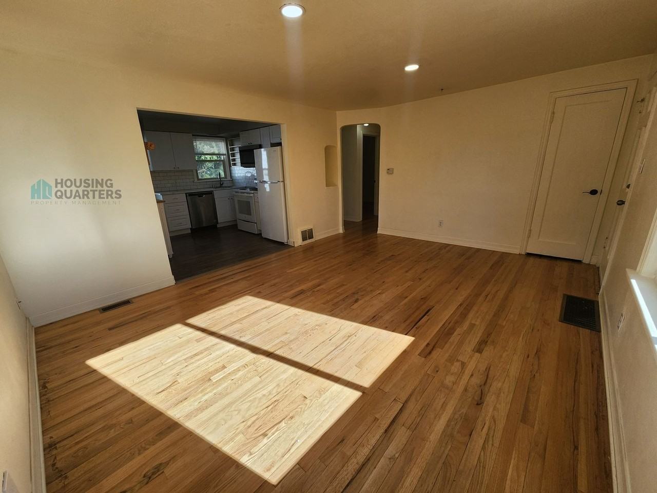 3904 W Wellesley Ave - Photo 5 of 23