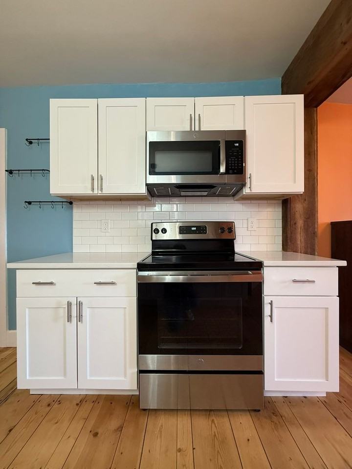 960 Maple St - Photo 6 of 32