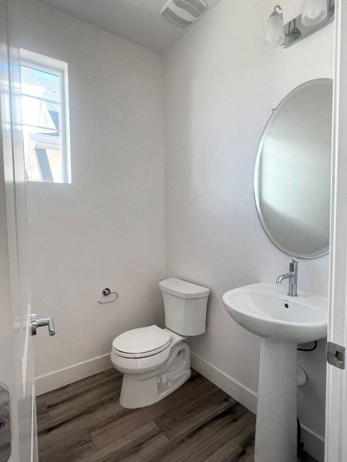 2001 Moon Rise Dr - Photo 4 of 29