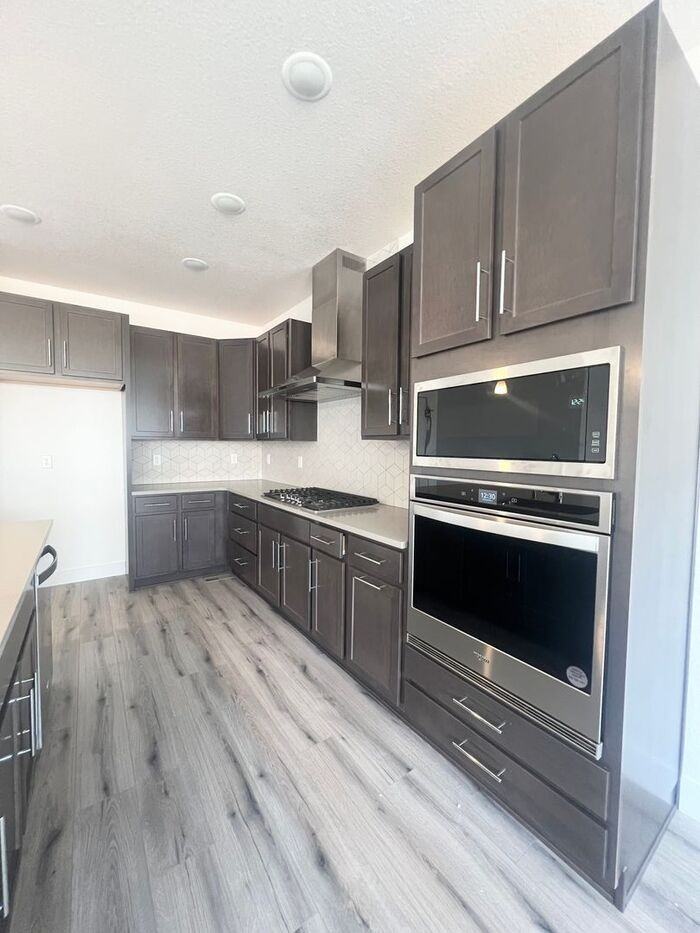 2001 Moon Rise Dr - Photo 5 of 29