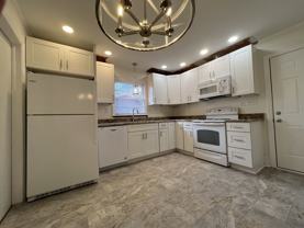 1920 Eastway Dr - Photo 1 of 1