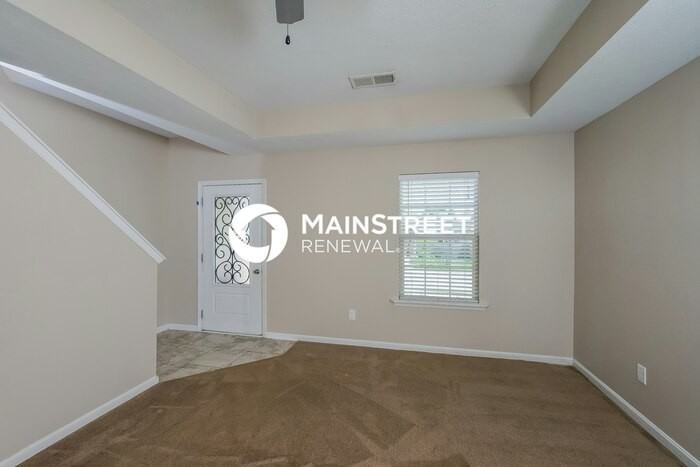 104 Spring Leaf Ct - Photo 6 of 17