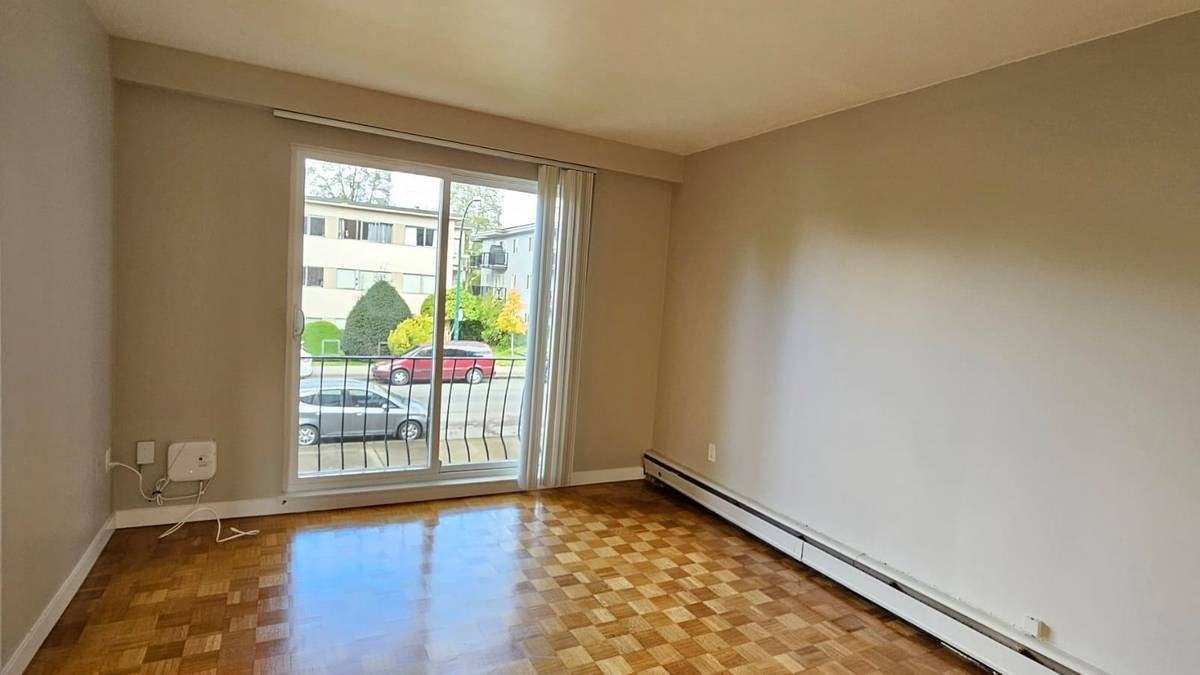 2910 Alder Street #208 - Photo 5 of 14