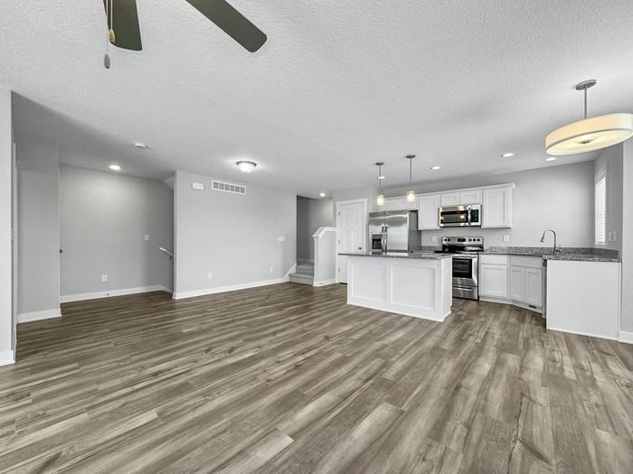 2513 Nw Penny Ln - Photo 7 of 17