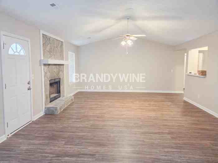 2900 Rosecommons Dr - Photo 5 of 22