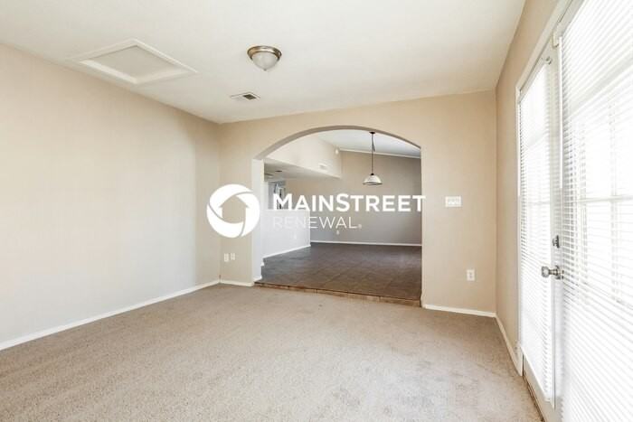 4228 N 85th Dr - Photo 7 of 18