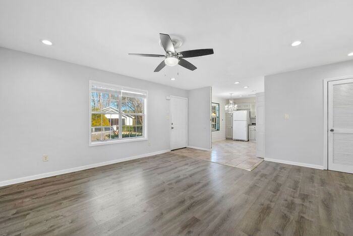 4758 Pebble Trce - Photo 3 of 22