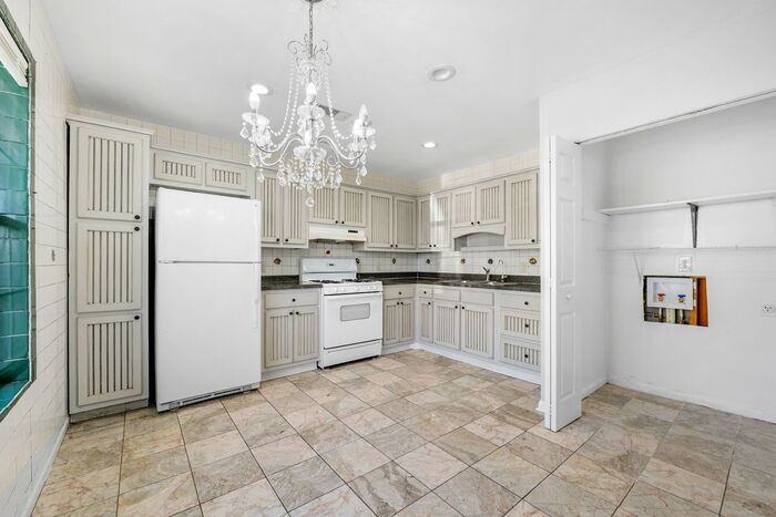 4758 Pebble Trce - Photo 5 of 22