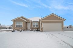 750 S Cherry St - Photo 1 of 1