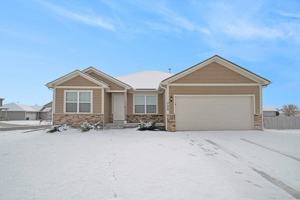 featured image of 750 S Cherry St