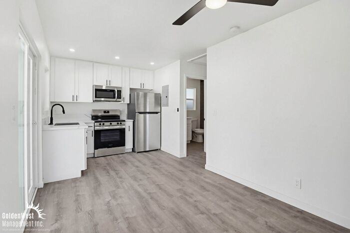 649 W 6th Ave #649 - Photo 4 of 14