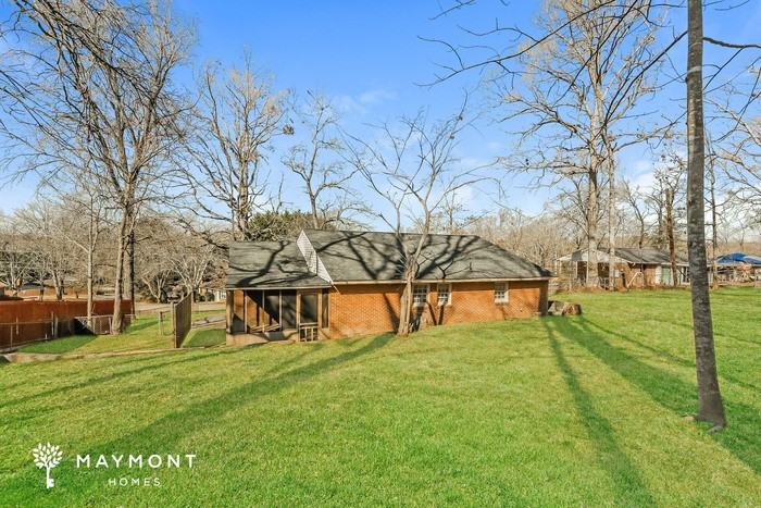 6 Theodore Cir - Photo 3 of 12