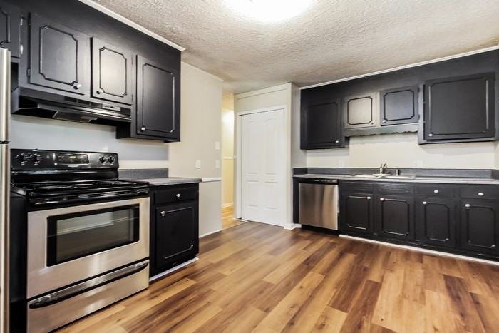 6 Theodore Cir - Photo 7 of 12