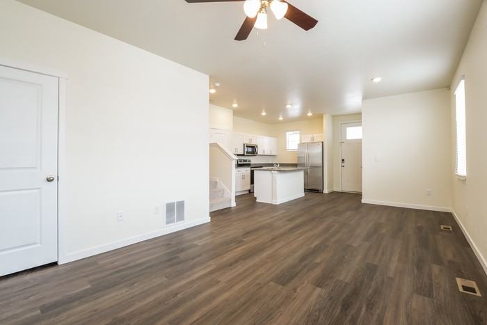 13560 Oneida Ln - Photo 4 of 20