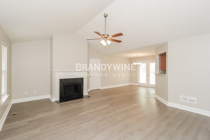 63 Blue Springs Way - Photo 4 of 20