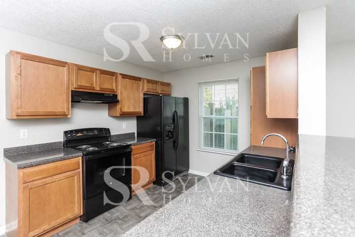 213 Rosebrook Dr - Photo 6 of 16