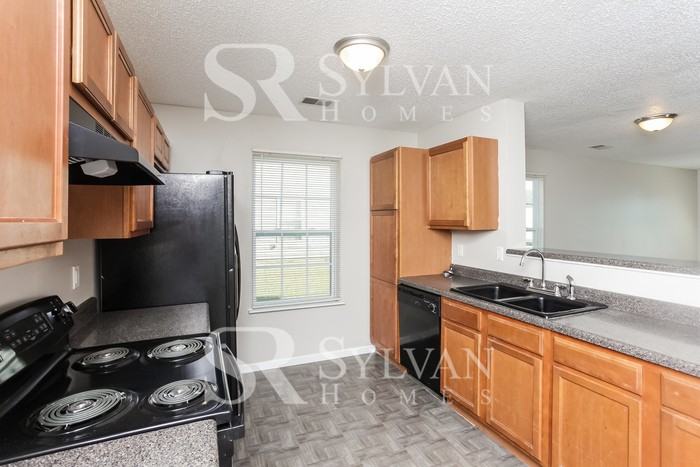 213 Rosebrook Dr - Photo 7 of 16