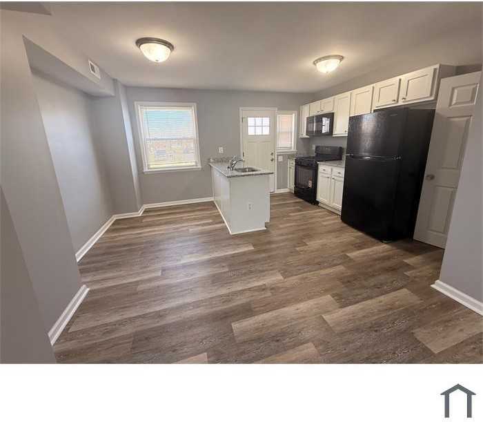 799 Corby Rd - Photo 4 of 22