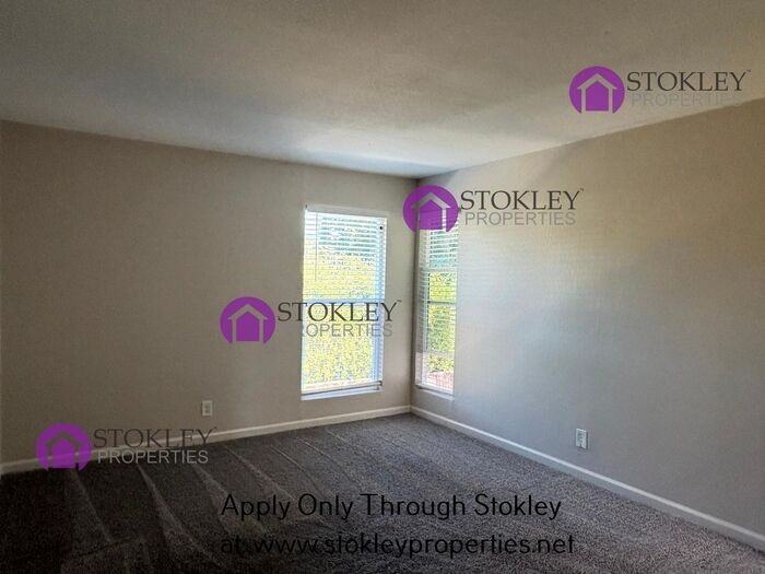 111 Virginia Hills Dr #3 - Photo 4 of 8