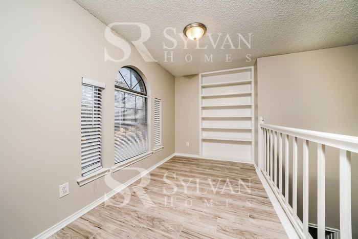 1001 Country Ln - Photo 7 of 16