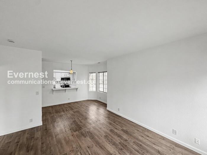 1424 Market St #A - Photo 6 of 28