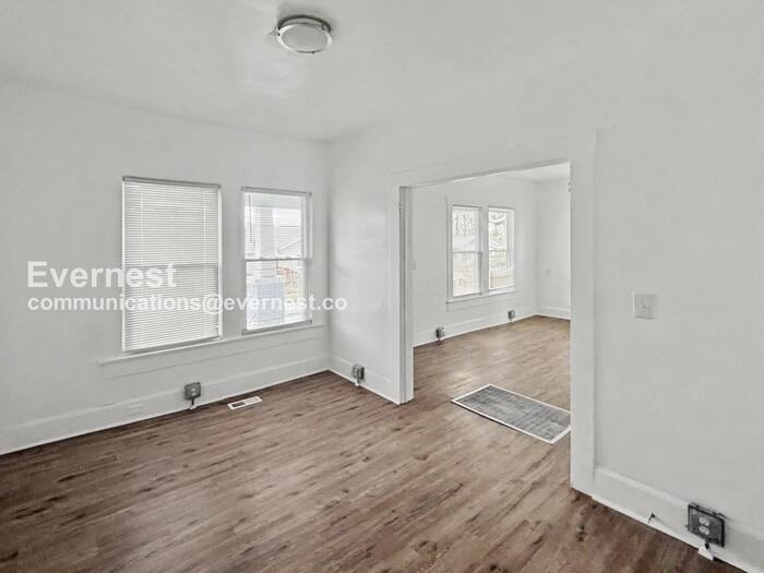 1515 36th Pl N - Photo 7 of 20