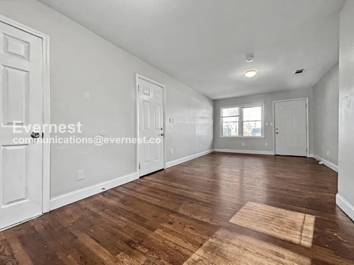 942 Fairburn Rd Nw - Photo 7 of 23