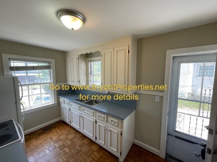 1511 Mcgavock St - Photo 4 of 14