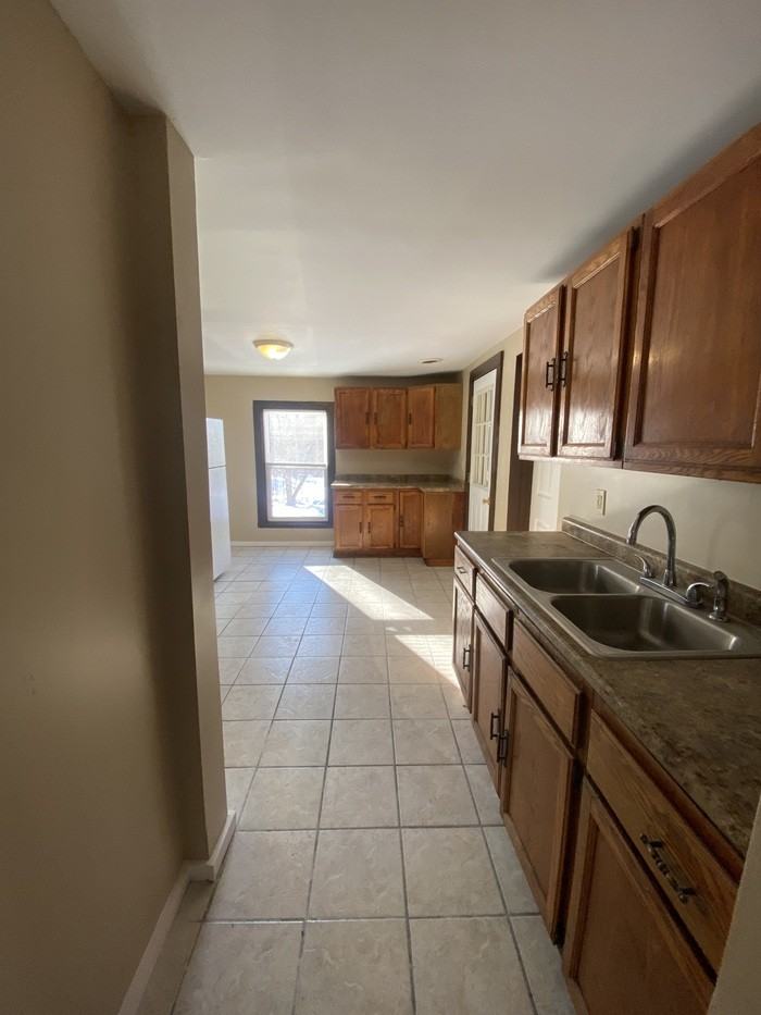 723 Alexandria St #723 - Photo 4 of 13