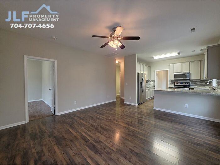 2023 Heywood Ave - Photo 3 of 19