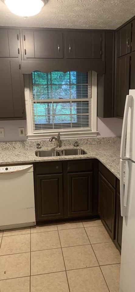 2130 Kings Gate Cir - Photo 5 of 12