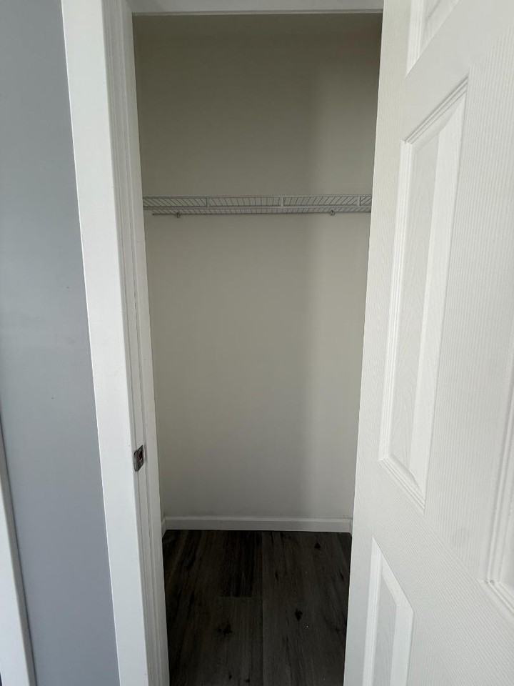 1637 South Ave - Photo 7 of 20