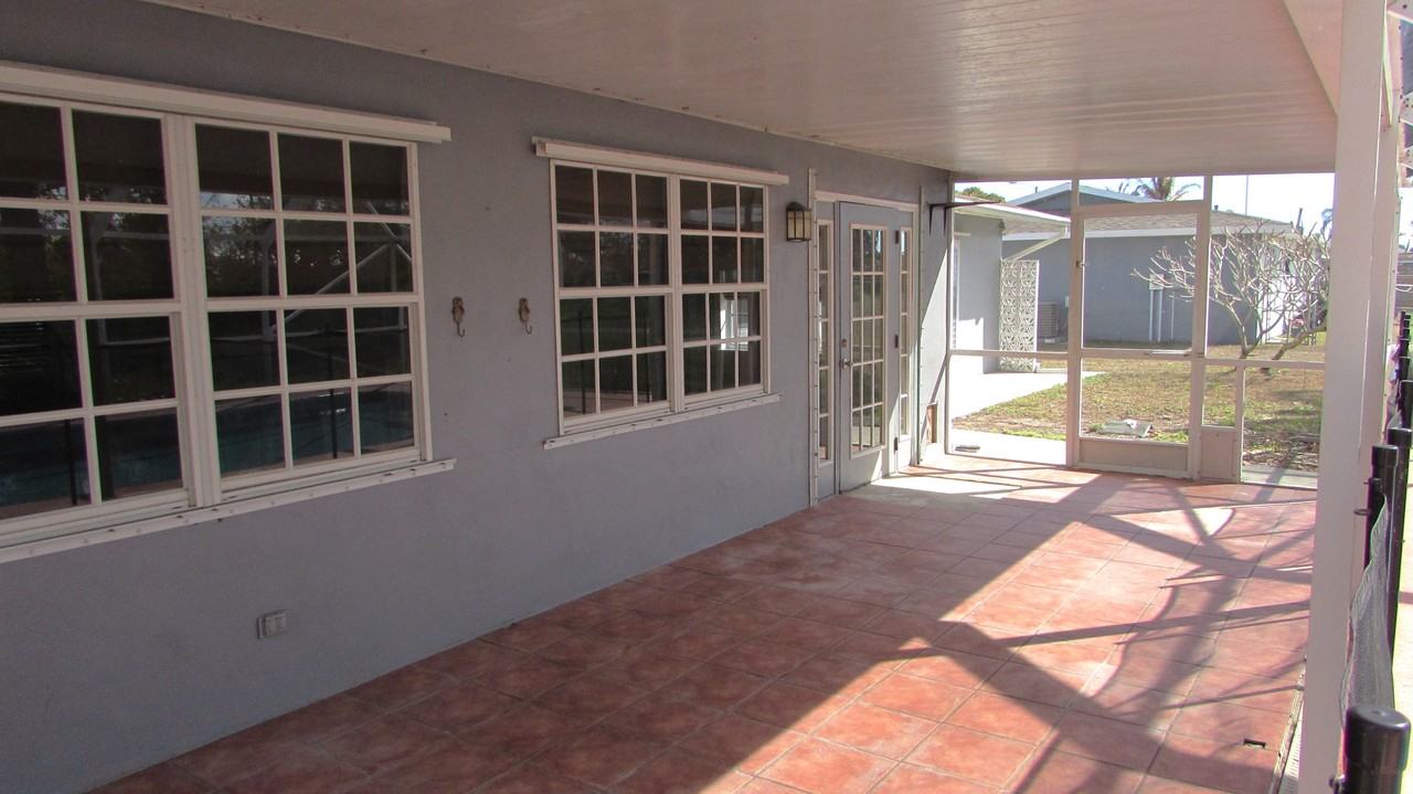 192 Se Selva Ct #1 - Photo 4 of 17