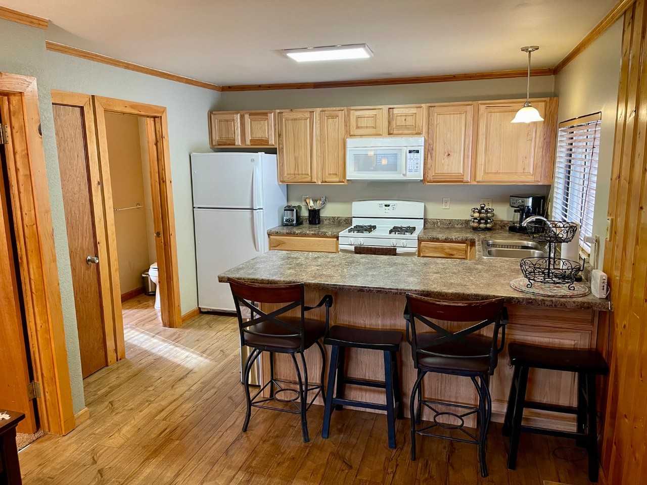 347 S 4th St C-1 - Photo 4 of 9