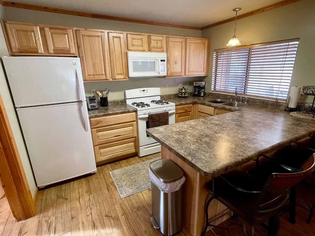 347 S 4th St C-1 - Photo 7 of 9