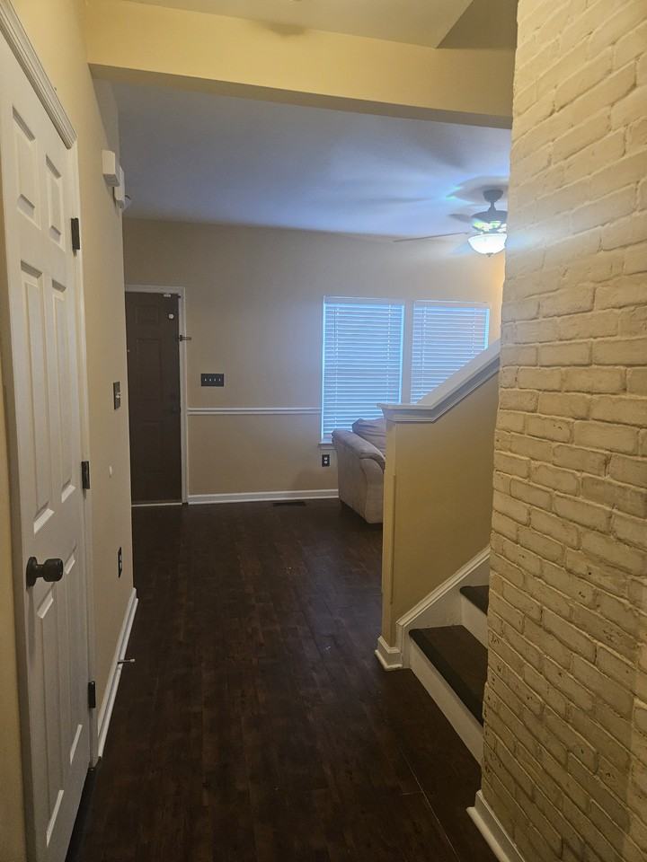 9403 Birch Cliff Dr #NA - Photo 3 of 13