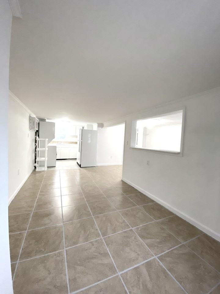 314 Glyndon Ave - Photo 2 of 12