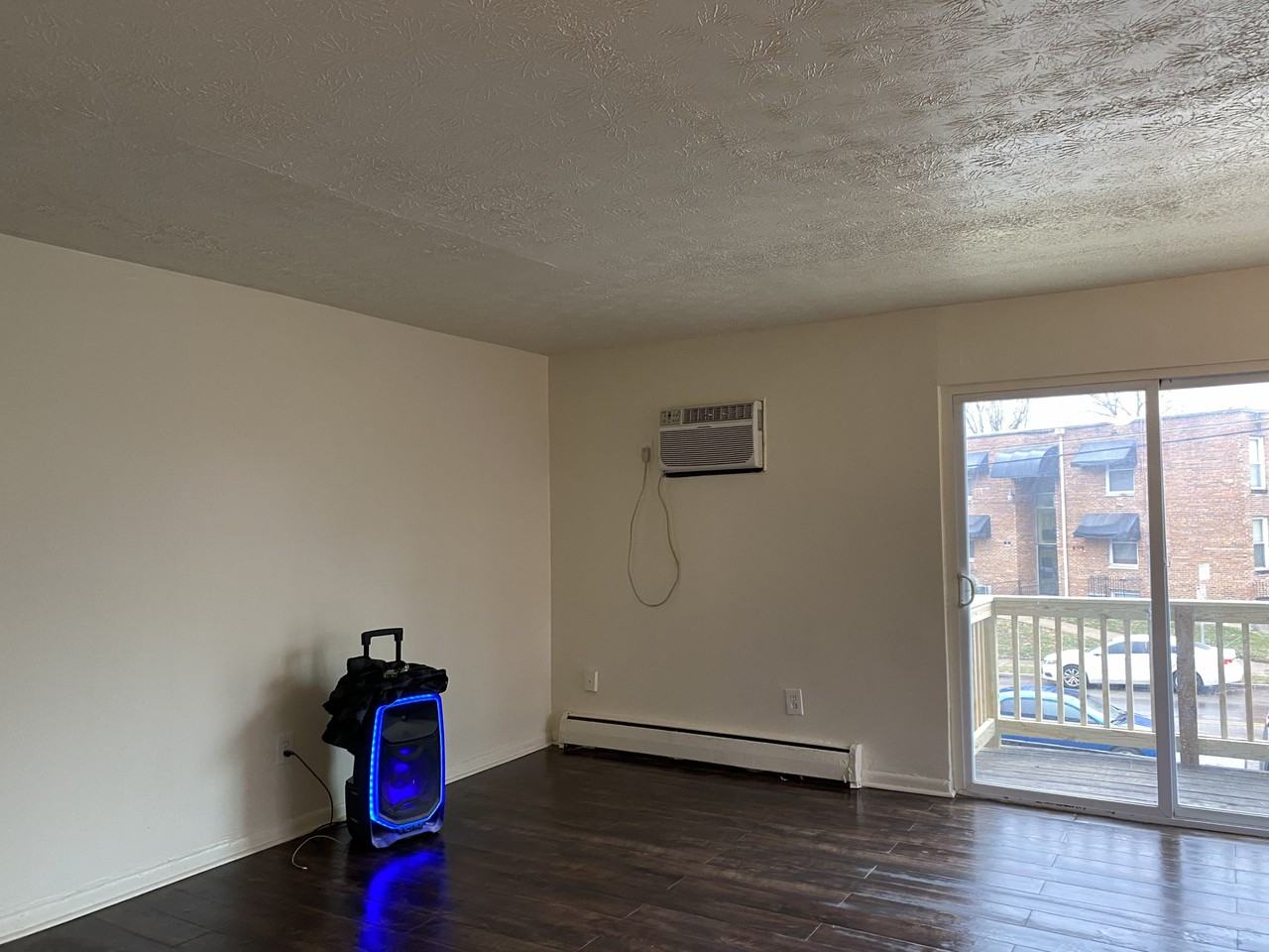 8376 Anthony Wayne Ave #4 - Photo 2 of 12