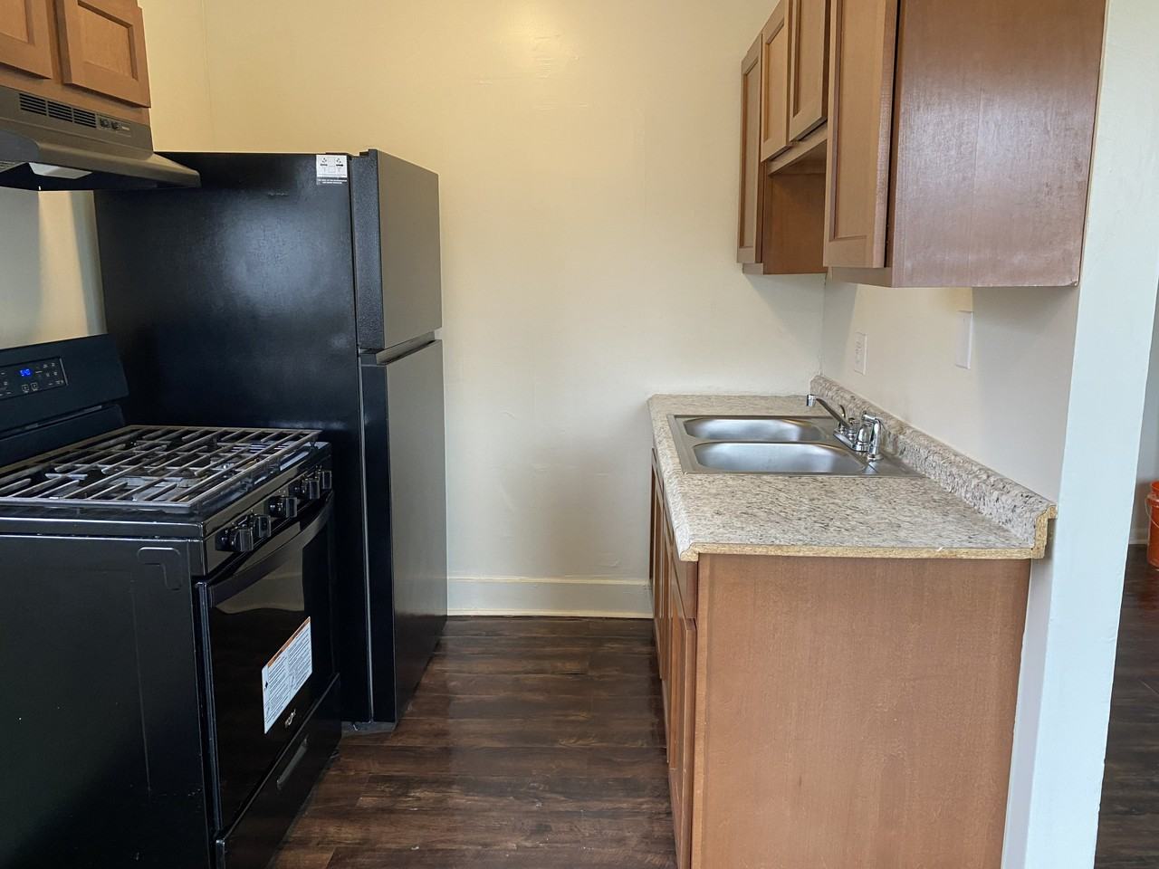 8376 Anthony Wayne Ave #4 - Photo 6 of 12