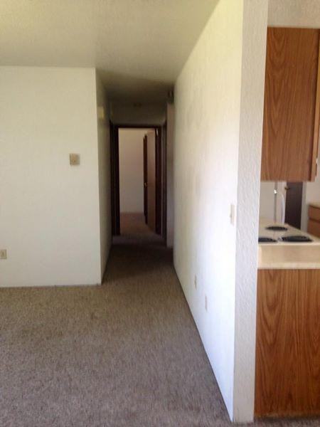 100 S Curtis St - Photo 3 of 18