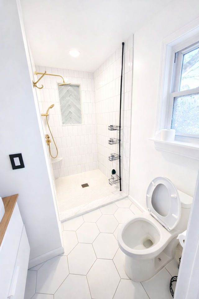 Whitehall Dr #M - Photo 3 of 3